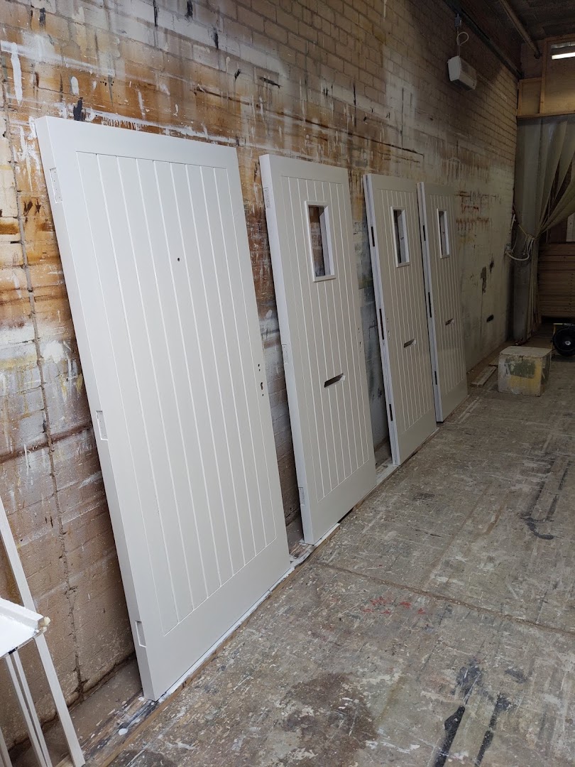 Colin White Painters & Decorators — Photos 12